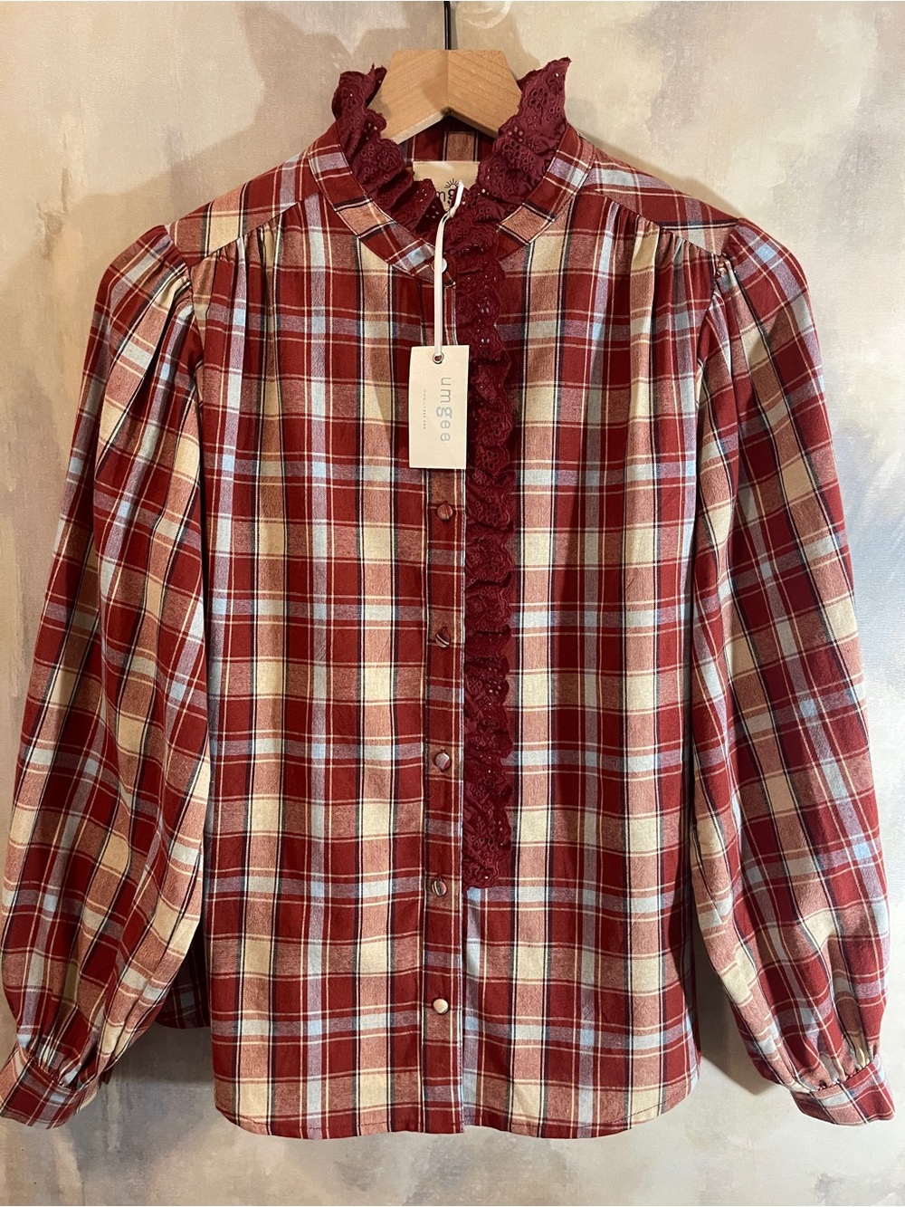 ๐๐ Umgee Wine Red Plaid Button down Blouse Top NWT ๐๐